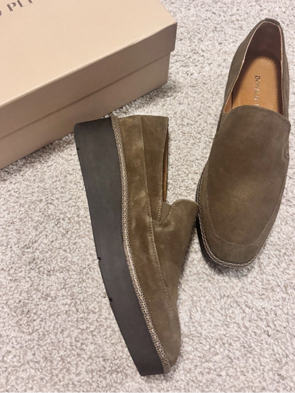 Donald Pliner Wallis Slip On Shoes - Picture 3 of 7